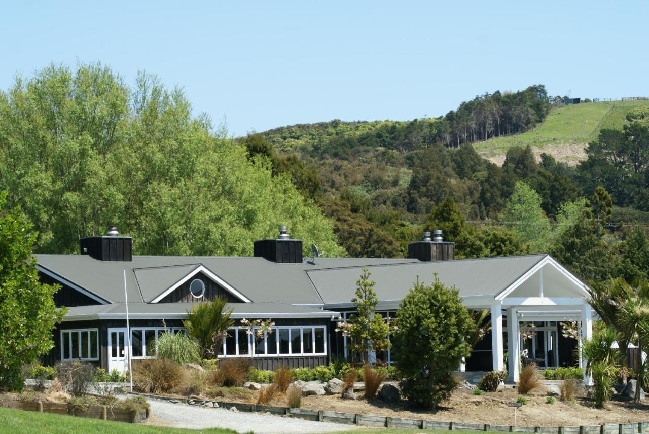 Woodhouse Mountain Lodge Warkworth Exterior foto